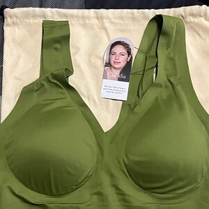 Claudia Richard Green Full-Coverage Bra